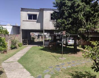 dos casas, una a terminar y una 2 amb al fondo