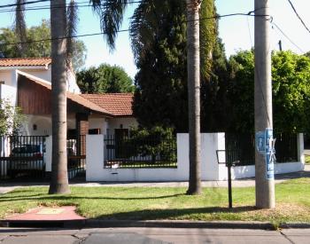 Vende Exc. Chalet 4 Amb. En Castelar Norte
