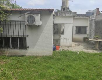 Casa 3 amb, con fondo y cochera 2 autos, Castelar