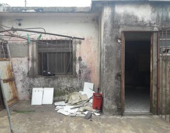 Chalet en PH, 3 amb.  patio y cochera a reciclar