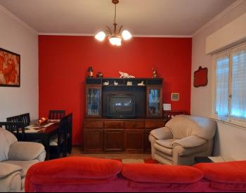 Casa 3 amb con fondo y cochera a 4 c/est Castelar