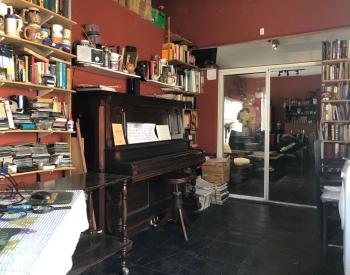 Exc. Casa 4 amb. s/lote de 350m en Castelar Norte