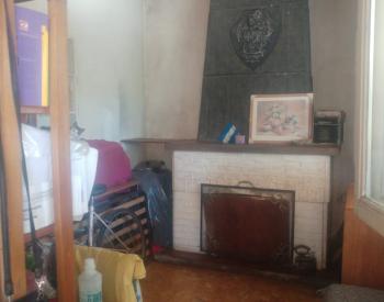 Chalet 3 ambientes con parque y cochera