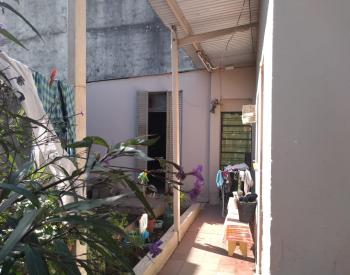 Vende 2 casas s/lote de 356m2 Castelar sur