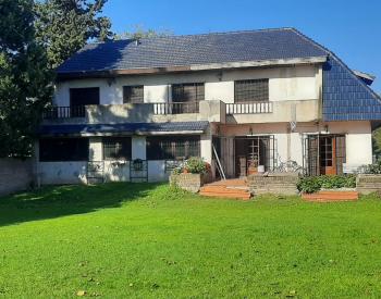 Exc. chalet  s/lote 1018 m2, 6 amb, gran parque