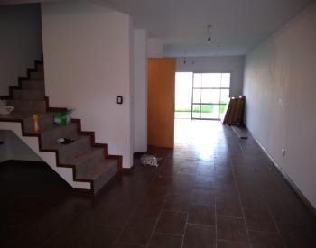 Exc. Duplex  a estrenar, 4 amb.  fondo y cochera