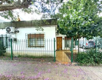 Casa Americana 3 ambientes con cochera 2 autos