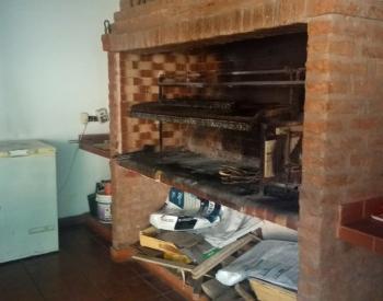 Exc. Casa 4 amb , parque y pileta s/lote 750m2