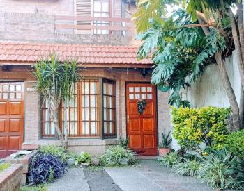 Excelente Duplex, 3 ambientes,con parque y cochera