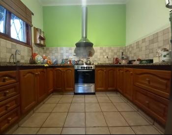 Casa 3 amb con fondo y cochera a 4 c/est Castelar