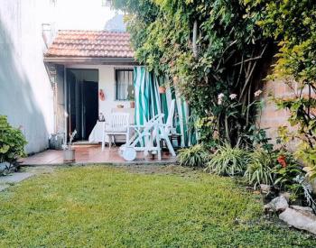 Excelente Duplex, 3 ambientes,con parque y cochera