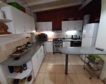 Vende Chalet 6 amb., parque a mtrs de Acc. Oeste