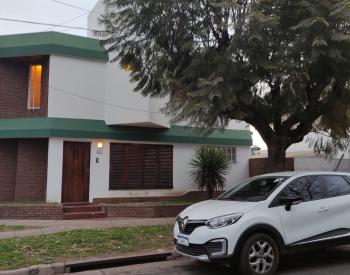 Casa Amer. 4 amb con patio, jardin y 2 cocheras