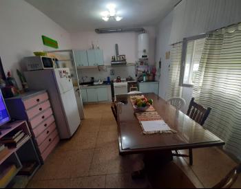 Casa Americana 3 amb con con parque Moron sur