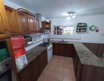 Exc duplex 4 amb, fondo, pileta y cochera 2 autos