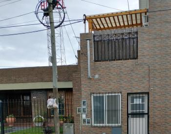 Monoamb. al frente a metros de Vergara y Acc.Oeste
