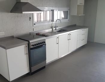 Cast. Norte Resid, exc. casa americana, 4 amb.  