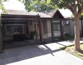 Vende Chalet 5 ambientes en Castelar sur 