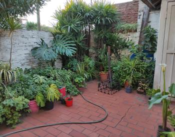 Vende exc. PH 4 amb. con cochera en castelar norte