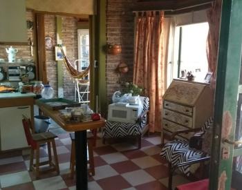 Excelente Chalet 4 ambiente, con parque y pileta.