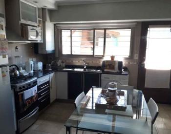 Vende Chalet 5 ambientes en Castelar sur 