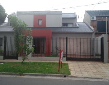 Exc propiedad, muy Residencial. Parque con Pileta