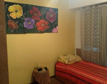 Excelente Chalet 4 ambiente, con parque y pileta.