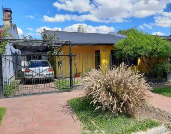 Vende Chalet 6 amb., parque a mtrs de Acc. Oeste