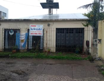 Muy Buen Chalet, 3 amb. en lote propio con fondo