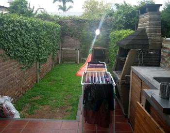 Duplex al fte. 3 Amb, fondo, parrila y cochera.