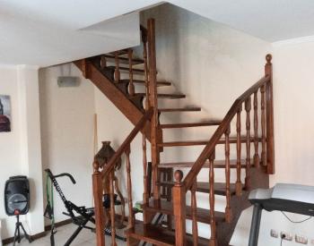 Vende Exc Chalet 5 amb. con parque y 2 cocheras