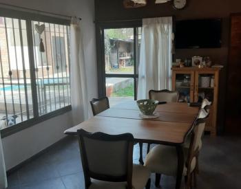 Vende exc, casa 4 Amb. con fondo y piscina