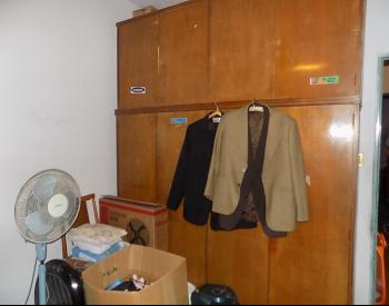 Castelar Nor. Casa americana sobre importante lote