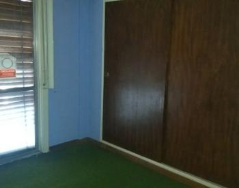 Hermoso chalet 5 Amb. con amplio parque y pileta