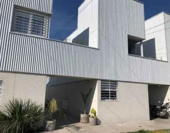 Duplex al Frente, a 500m de Sta Rosa y Acc Oeste
