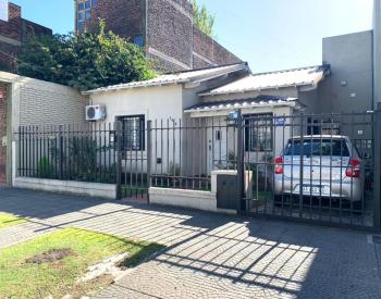 Chalet 3 amb, s/lote de 418 m2 en Castelar Norte