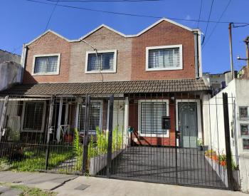Duplex al frente 3 amb con patio y cochera