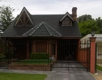 Exc. Chalet, s/lote de 372 m2, zona residencial