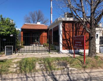 Exc. Casa 4 amb. s/lote de 350m en Castelar Norte