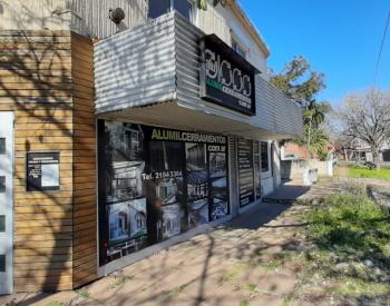 Local en venta sobre av Sarmiento en Parque Ayerza