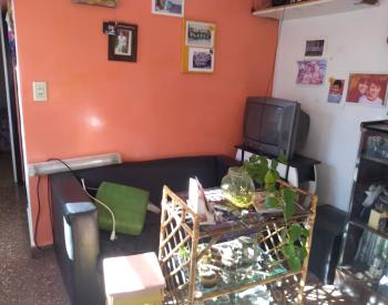 Vende 2 casas s/lote de 356m2 Castelar sur