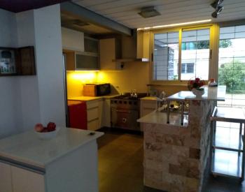 Exc. Casa Minimalista con parque y pileta