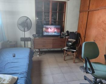 dos casas, una a terminar y una 2 amb al fondo