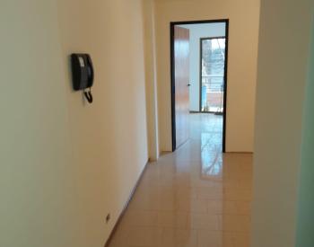 Vende Dpto Monoamb con Cochera a 4 c/est Moron 