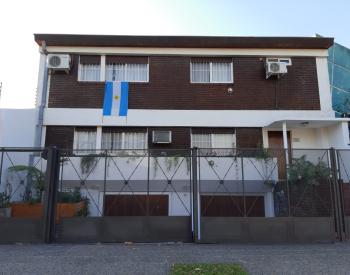 Castelar Nor, Exc chalet 2 plantas s/Av. Sarmiento
