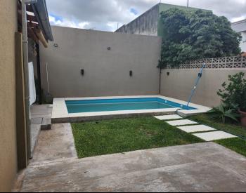 Casa Ame. 4 amb., fondo, quincho y pileta, garage
