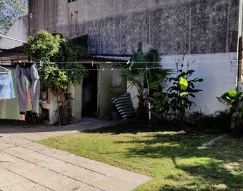 Chalet 3 ambientes con cochera en Castelar Sur