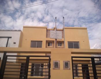 Vende Duplex 3 amb a estrenar con fondo y cochera