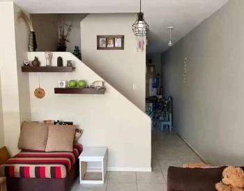 Vende Duplex 3 Amb Impecable Con Patio Y Cochera